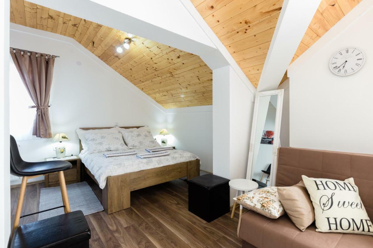 Studio Apartments Eagle ラコヴィツァ エクステリア 写真