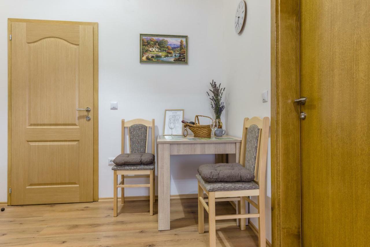 Studio Apartments Eagle ラコヴィツァ エクステリア 写真