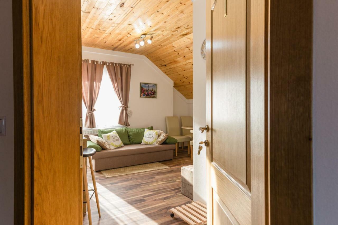 Studio Apartments Eagle ラコヴィツァ エクステリア 写真